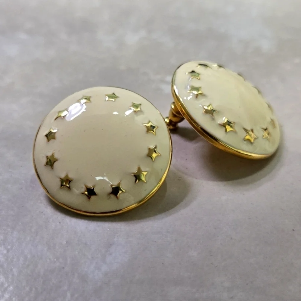 Vintage Cream Gold Stars Round Enamel Earrings